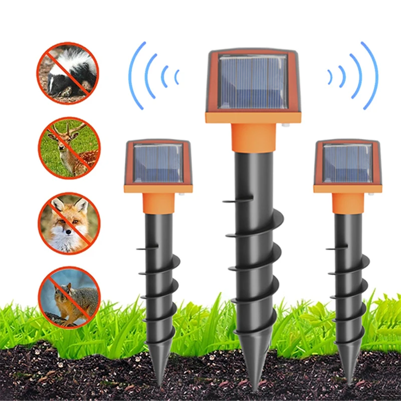 Outdoor Waterproof Rat Repellent to Repel Moles and Snakes IP66 Waterproof Solar Chargeable for Garden Yards