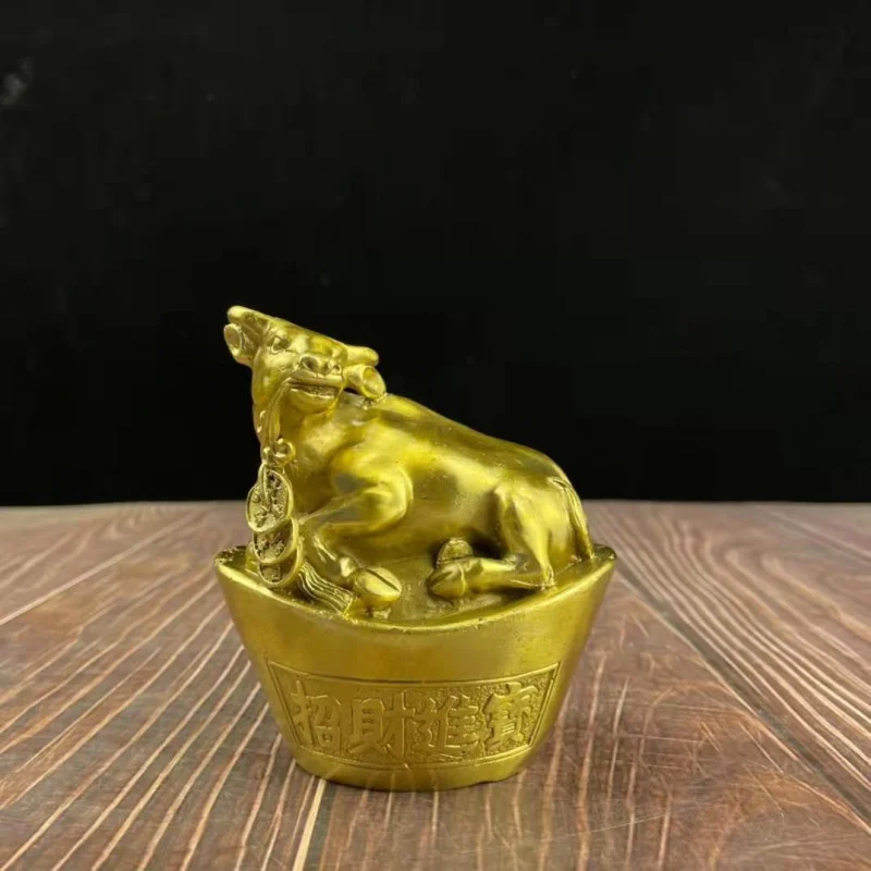 

Декоративная фигурка быка из латуни для дома и гостиной, украшение в виде латунного слитка с быком, выполненная в технике ковки.