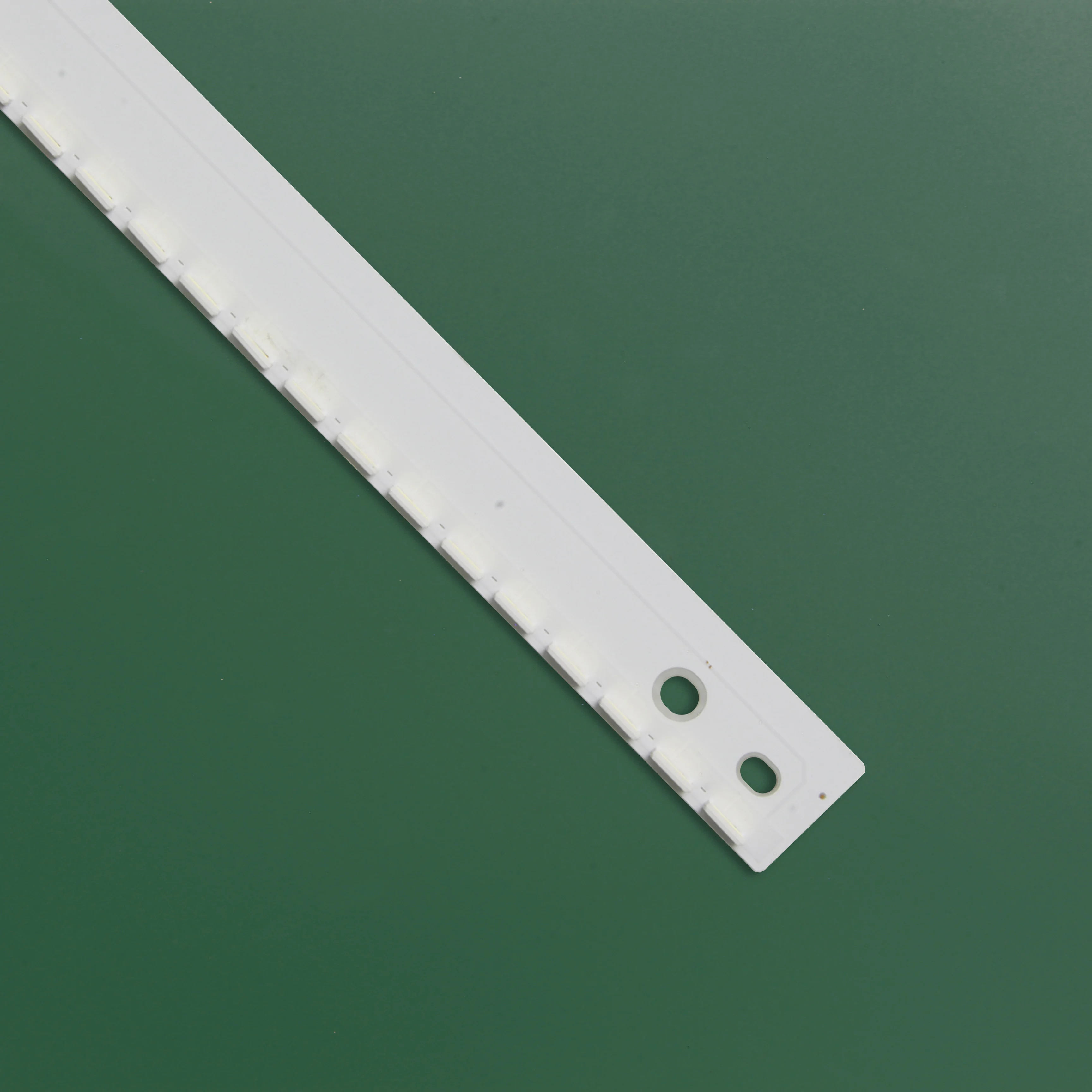 Striscia di retroilluminazione a LED per UE49K6550 UE49K6000 UE49K5600 UE49K6370 UE49K6300 UE49M6500 UE49K5550 LM41-00300A UN49K6500AG UE49M5600