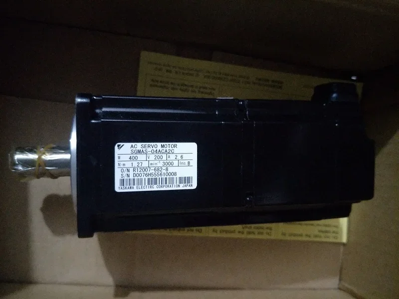 new and original yaskawa servo motor japan ac servo SGMAS-04ACA2C motors