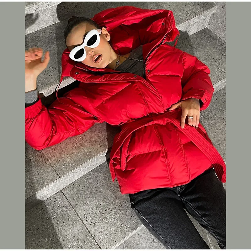 Kurze Damen-Winterjacke mit Kunstfellkapuze, Pelzkragen und Reißverschluss, Warme Outdoor-Bekleidung, Lässige Streetwear – Detail 16