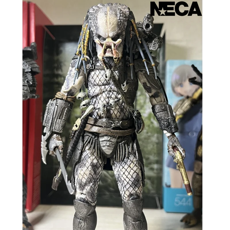 Neca 51429 Joint mobile Action Figure Predator 2 Predator Leader Grey Back Elder Collection Model Toy Gift Color: Original box