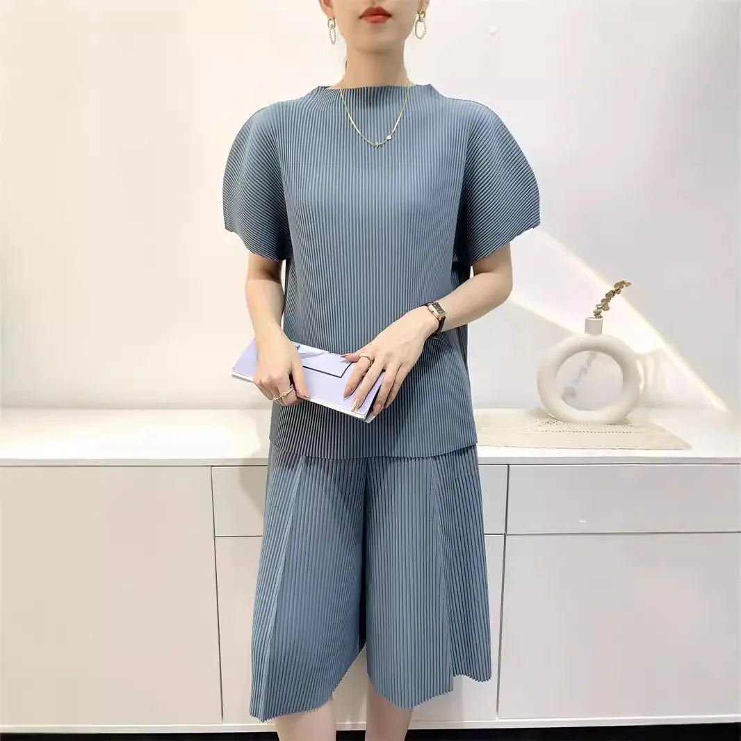 

Miyake плиссированный однотонный костюм, новинка лета 2022, большой плиссированный топ с зубочистками + широкие брюки пятиминут, повседневный костюм с баской