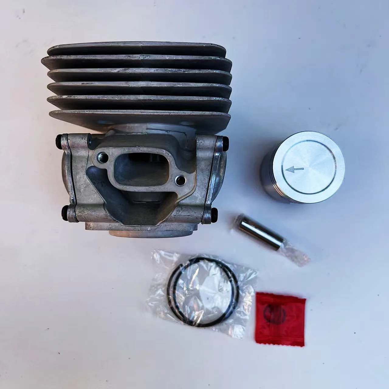

Комплект поршня цилиндра для Jonsered CC2245 FC2245 FC2245W Husqvarna 345FR 545F 545FR 545FX 545FXT 545RX 545RXT 577274901,577274902