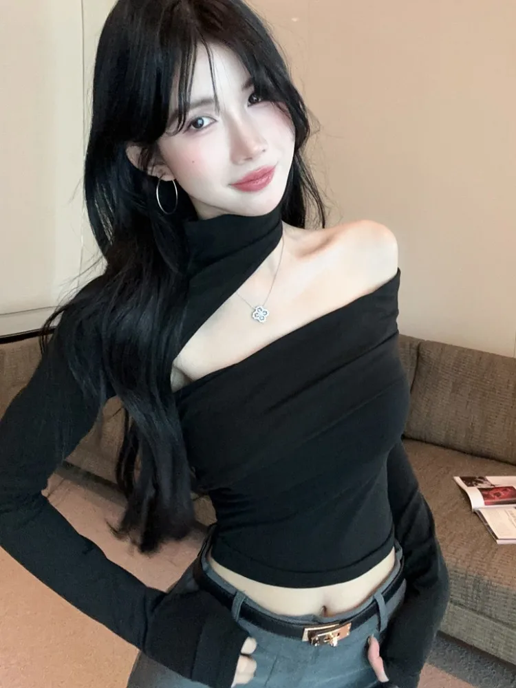 

Sexy Spicy Girl Design Hollow out Asymmetrical Long Sleeve T-Shirt Pleated Half High Collar Backless Slimming Top Women
