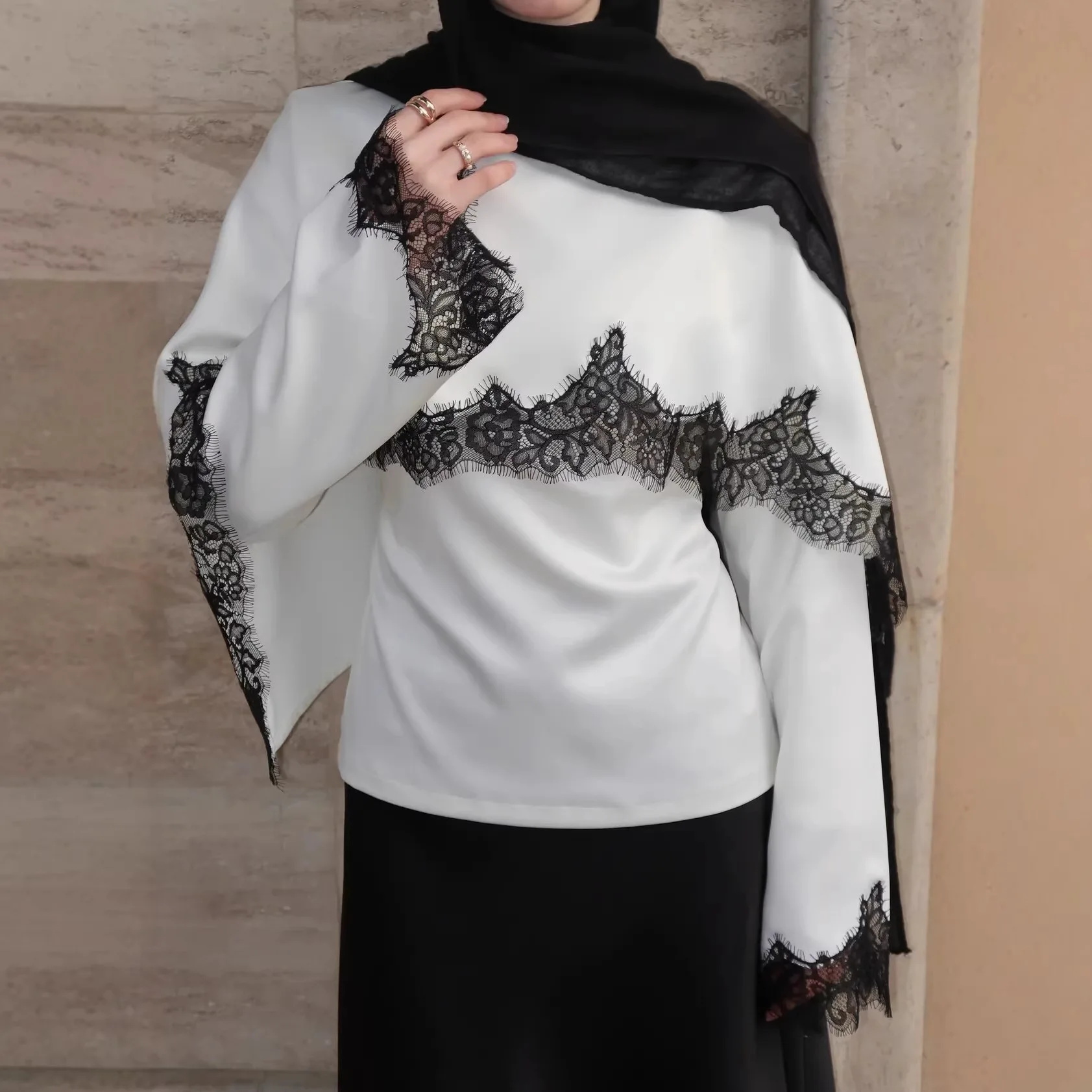 

2026 Women's Lace Spliced ​​Satin Long Sleeve T-Shirt Fashion Shawl Lace Up Waist Slimming