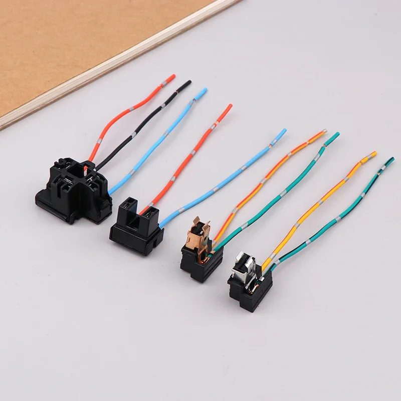 2 قطعة سيارة العلوي المصباح الكهربي المقبس الأسلاك تسخير موصل محول القابس ل H1 H7 H4 لمبات اتصال المصباح المقابس