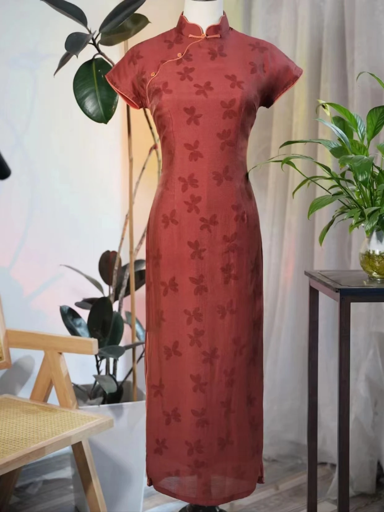 

Летнее платье-ципао Muhong 2026: повседневное, стройнящее, в китайском стиле, длинное, модель Sve Ele Aosphere