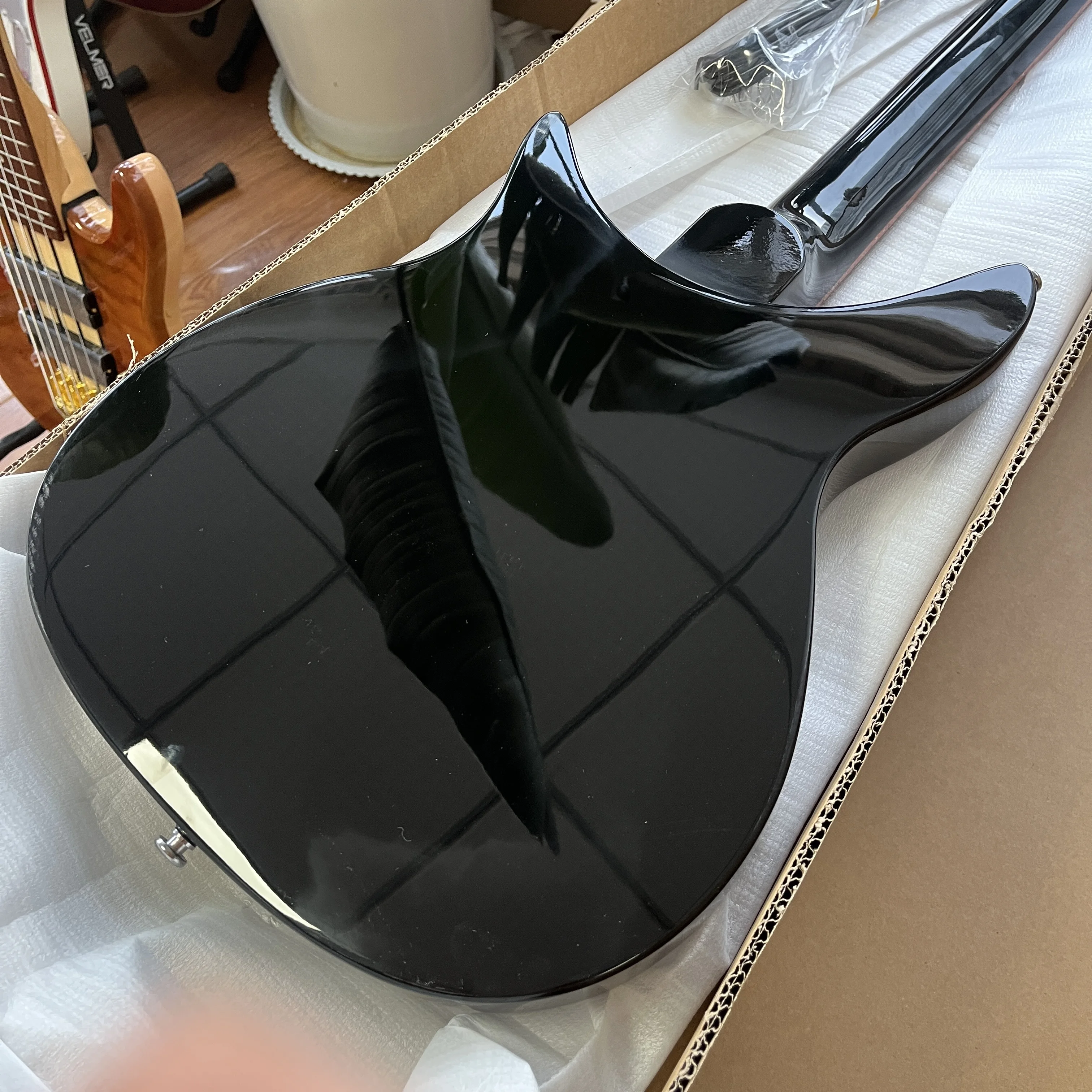 2026 hot new New Black 325 Rick Signature Guitar Chrome Hardware Christmas Gifts Available In US Warehouse Free Shipping