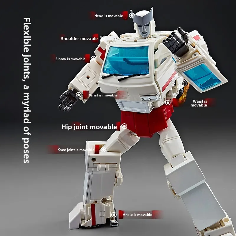 Transformatie KO MP30 Vergrote versie Ambulance Transformatie Speelgoedmodel G1 Filmversie Auto Robot Beeldje