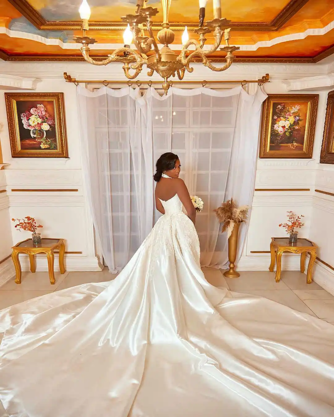 Graciosa renda apliques vestidos nupciais com trem destacável, Halter sereia vestidos de casamento