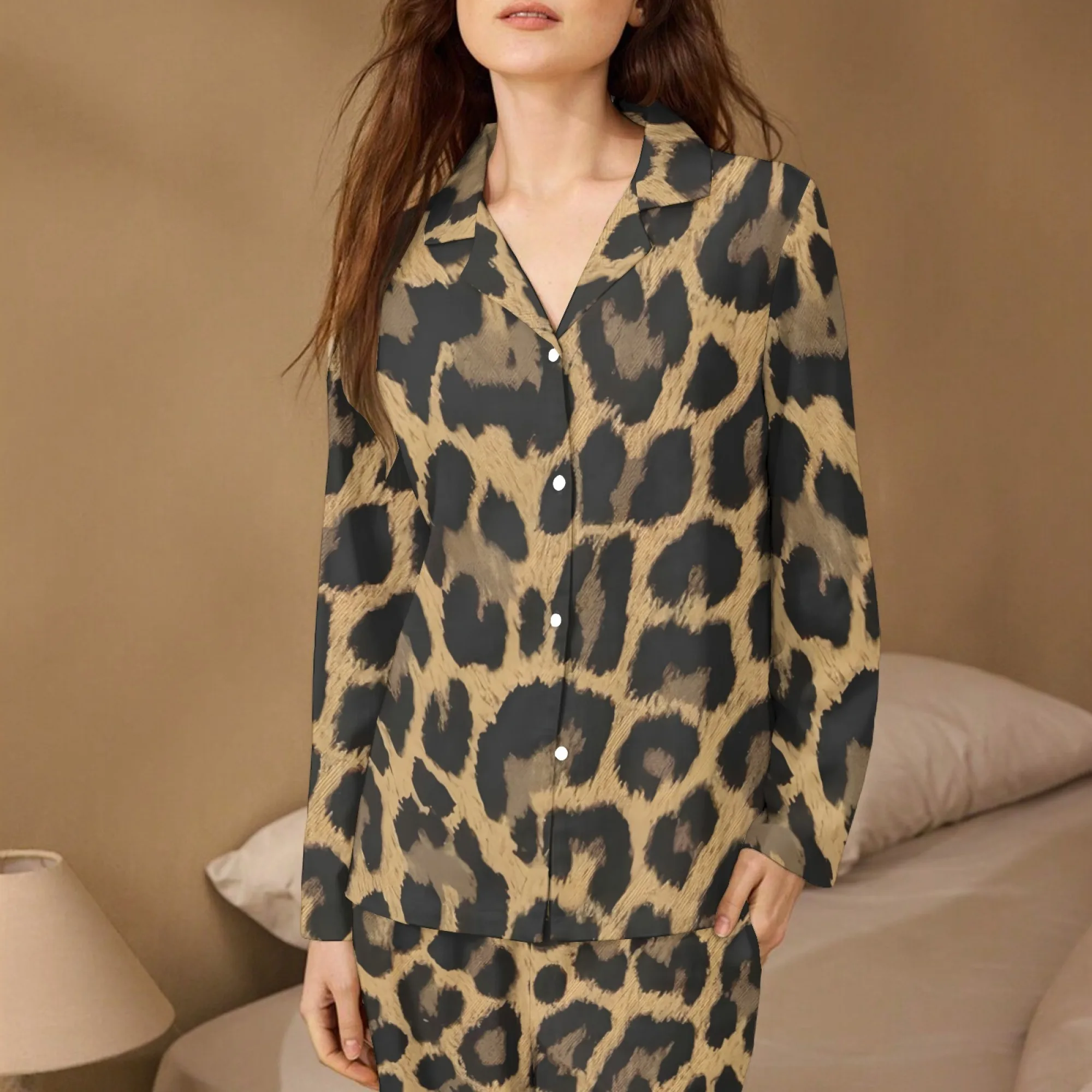 Customized women's pajama set with V-neck and buttons leisure wear Comfortable pajamas