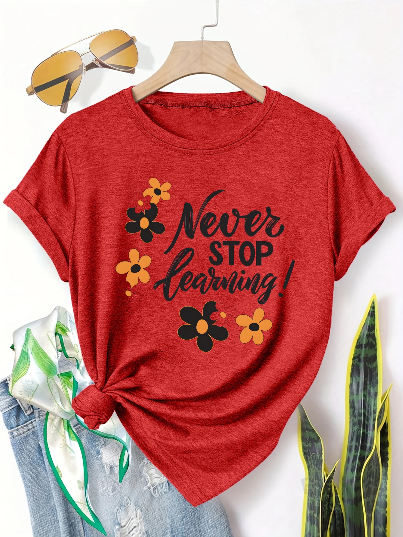 

Plus size women's short sleeve T-shirt Never Stop Learning Flowers Design soft and comfortable fabric summer outfits women's
