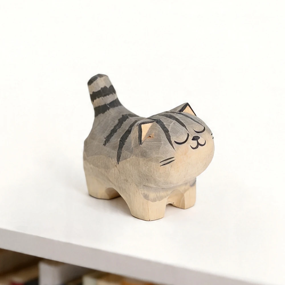 Cute Golden Gradient Cat Figurine Decorative Wooden Ornament Miniature Kitten Home Bedroom Office Desk Decoration Gift Statue