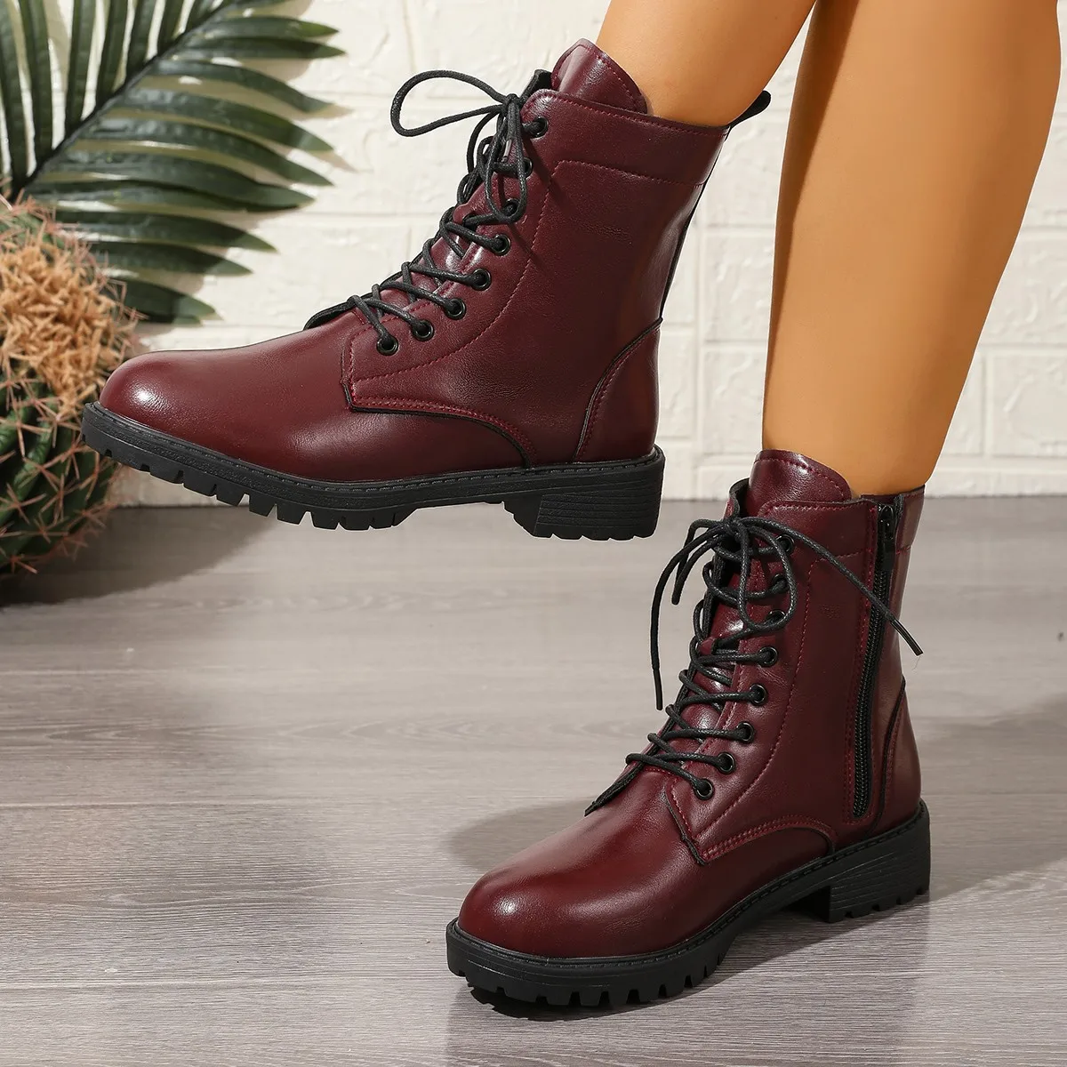 الشتاء الأحذية النسائية 2025 جديد الدانتيل يصل الأحذية للمرأة موضة كعب سميك الجانب سستة حذاء من الجلد الدافئة الإناث دراجة نارية الأحذية #3