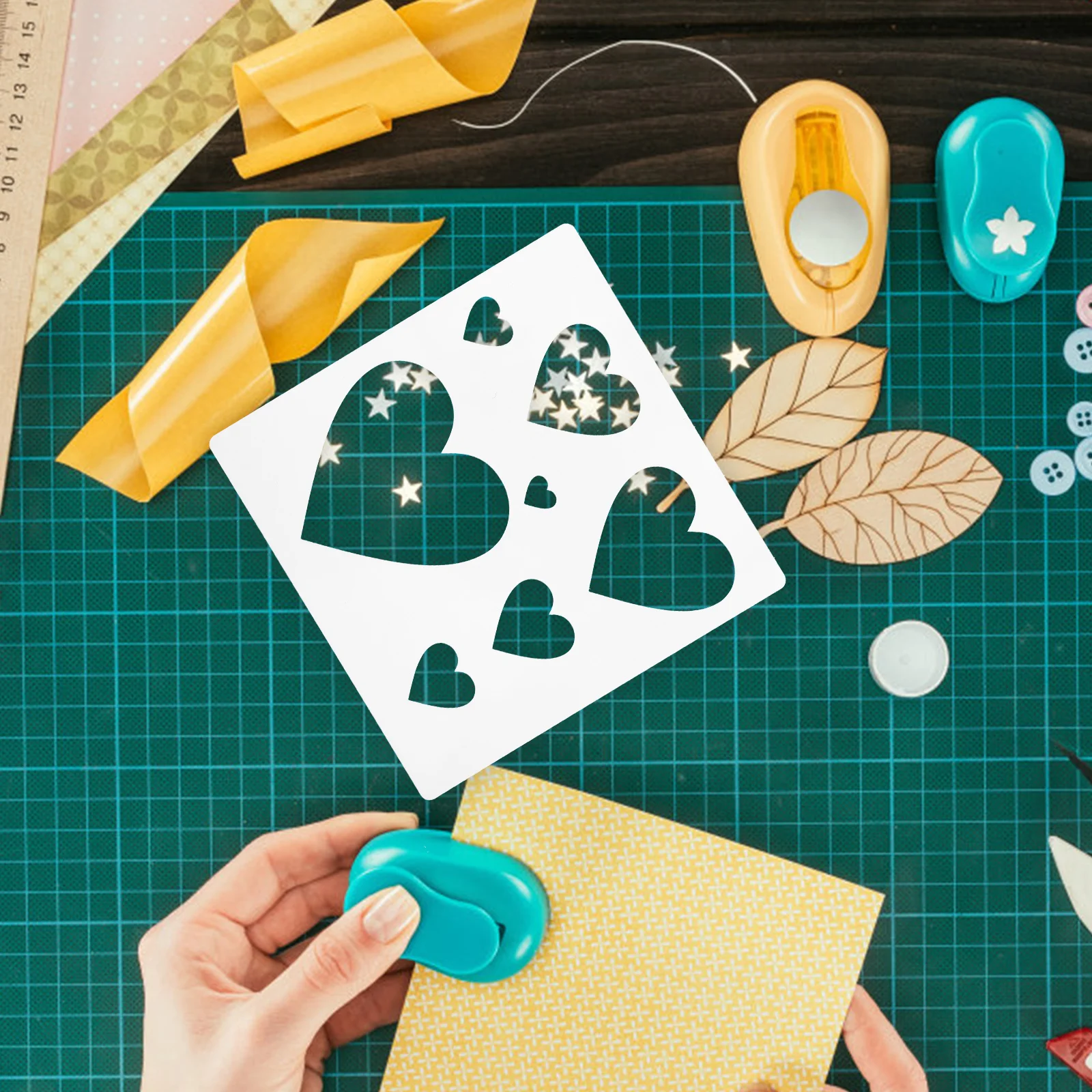 

Heart Stencil Reusable for DIY Painting Craft Template Wood Canvas Cards Holiday Stencils Spring Journal Drawing Craft