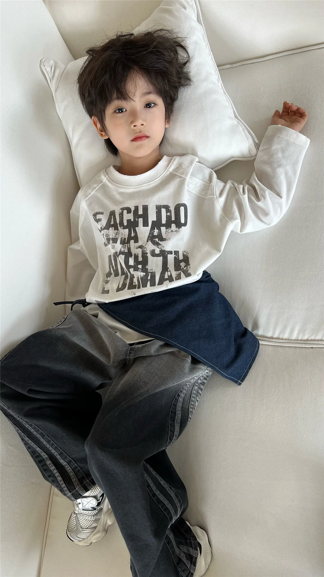 2025 Autumn Edition Children's Cowboy Pants Retro Gradient Stripe Straight Tube Show Leg Shape Boys' Stylish Pants Trendy