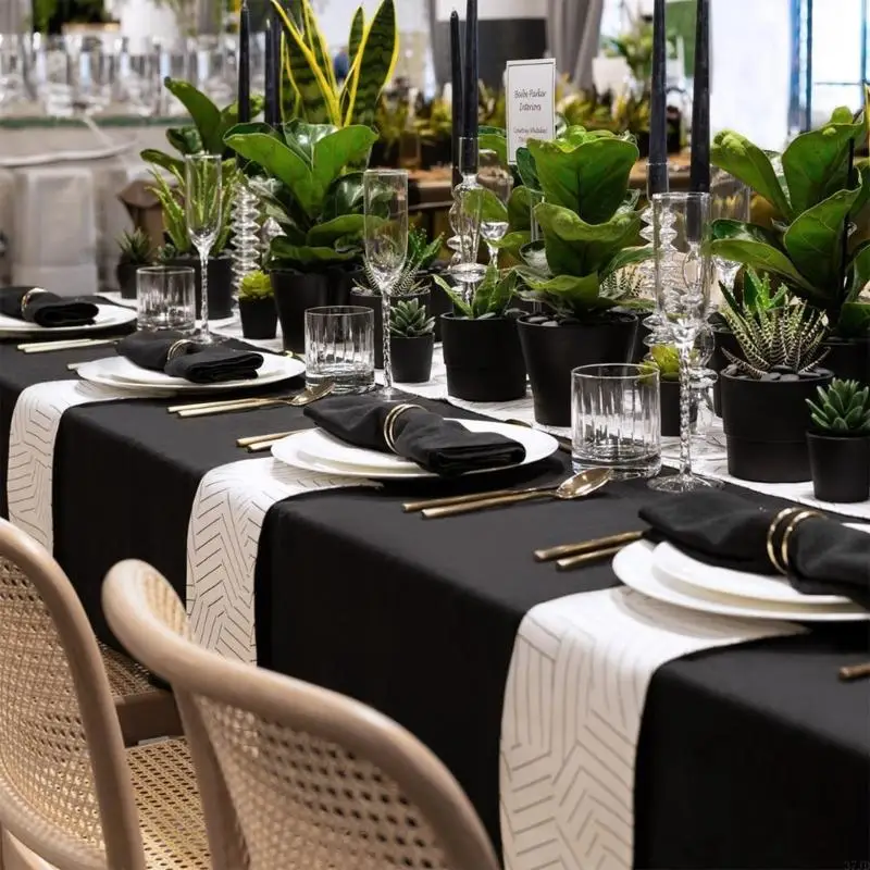 

Heavy Duty Black Tablecloth Tearproof Fade Resistant Machine Washable For Outdoor Kitchen Use 37JD