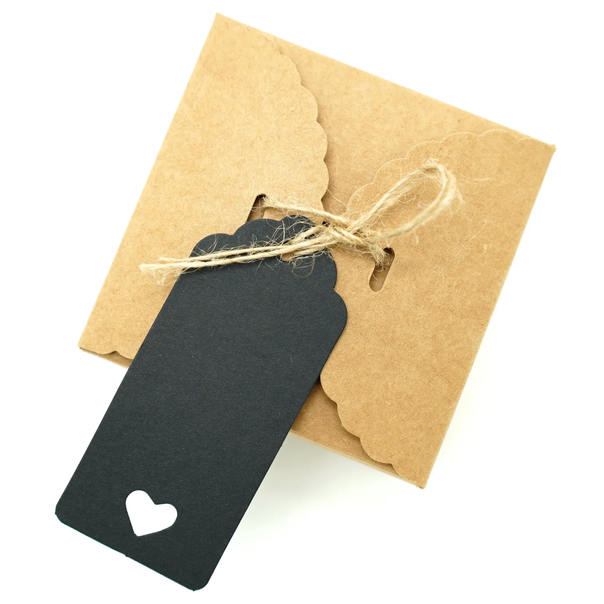 Hollowed Heart Kraft Paper Tags White Black Gift Cards Labels Luggage Bag Wedding Note Blank Price Hang Tag Decor 100Pcs