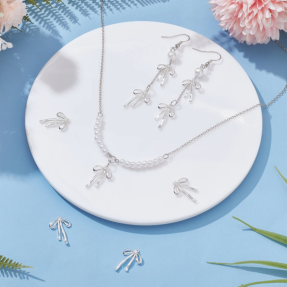 مجموعة واحدة مكونة من 5 أزواج من المعلقات الزركونية المكعبة الشفافة المصنوعة من النحاس، خالية من النيكل، فضي فيونكة، 19 × 13 × 2.5 مم، الفتحة: 1 مم #5