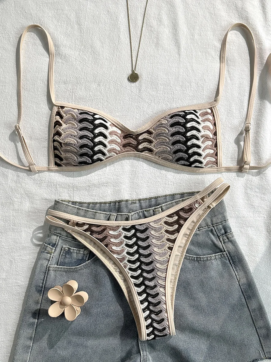 B549Beige