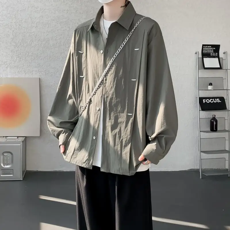 Men's Minimalist Long Sleeve Shirt Drop Shoulder Metal Label Detail Loose Fit Casual Streetwear Button Down Top 2026 Clothings