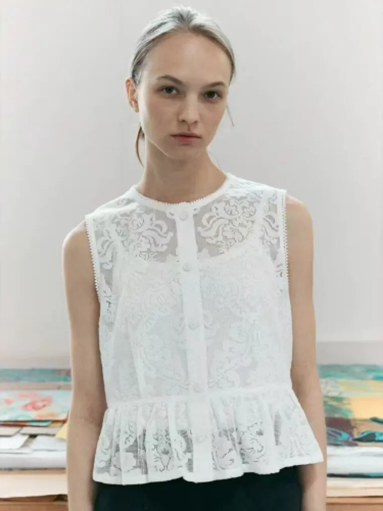 

Breathable Comfortable Korean Style Lace Embroidery Hollow out Sleeveless Waist Cinched Shirt for Young Women Summer New Arrival