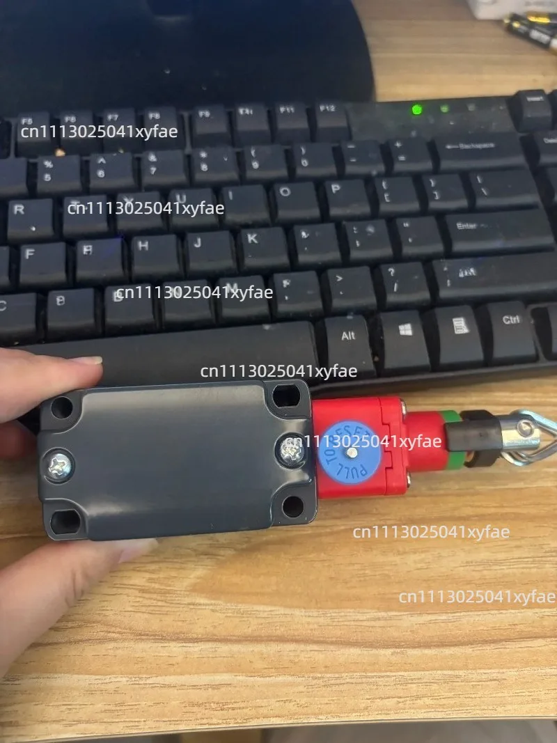 Выключатель с тросовым приводом Pizzato FD1878, 1НО+1НЗ, IP67, аварийная остановка