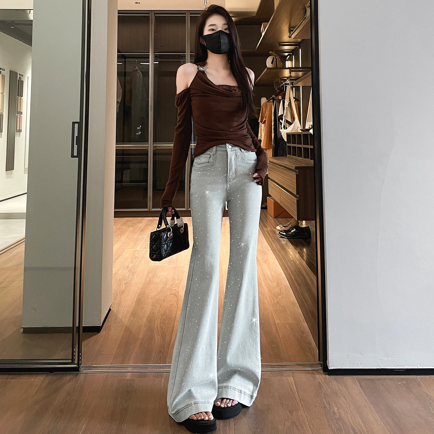 

Shiny Diamond Wide Leg Denim Jeans Women's Spring New Style Flashing Stars Bright Flared Pants High Waist Long Polyester Fibe...