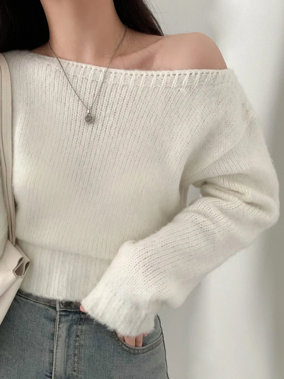 Chic Vintage oulder Bared Long Sve Sweater Women's Ele Versatile Neline Korean Sle Loose Fit Knitted Top