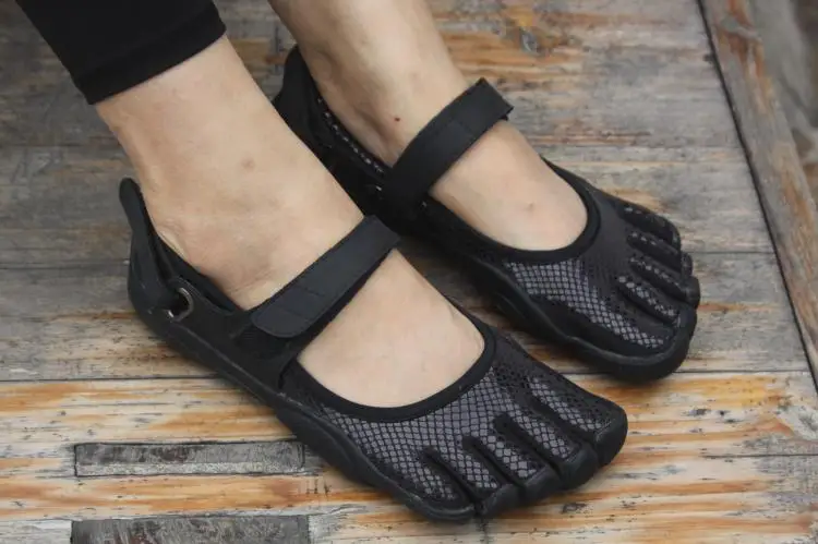 

2025 New Hot-Selling Winter Powerlifting Shoes Fitness Training Shoes Squat Training Shoes Power Shoes The Ultimate Choice