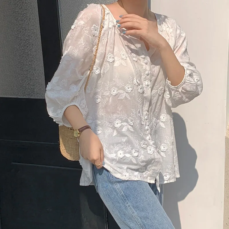 

Chic Spring Women's Long Sve irt Embroidered Flower Design Lantern Sve Single Button Korean Sle Commute Pure Color