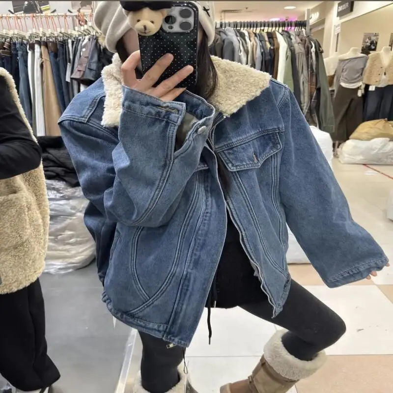 冬コート レディース デニムジャケット フェイクシープスキン襟付き ユニークなラインデザイン おしゃれで可愛い ふわふわ裏地付き 韓国風トップス