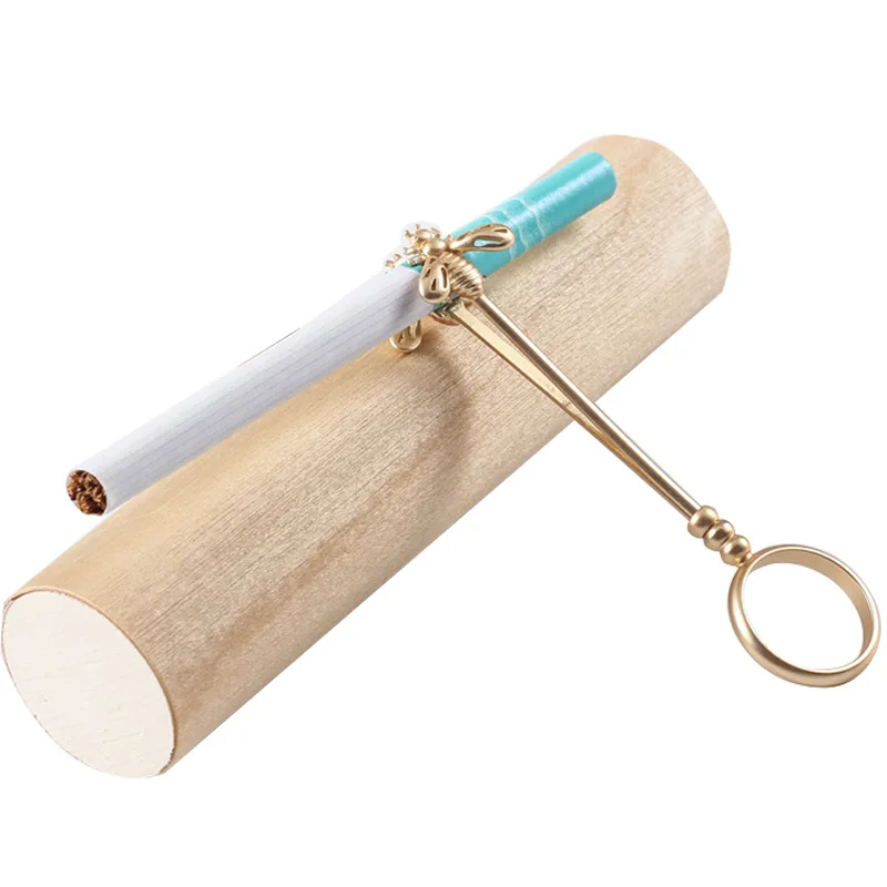zelda cigarette holder Bee Shape Cigarette Holder Ring Rack Cigarette Finger Clip Cigarette Stand  Finger Cilp Hand Clamp Smoking Cigarette Ring Holder