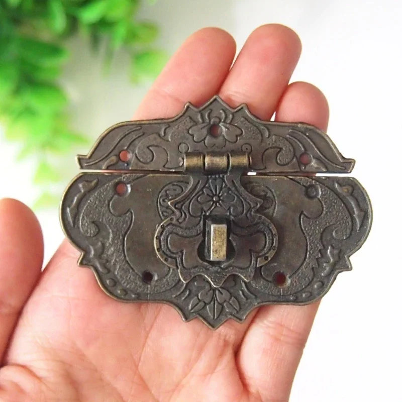 Engraved Hinge for Decorative Cabinet Small Wooden Box Project Vintage Bronze Hasp Decorative Hook Lock for Cabinet