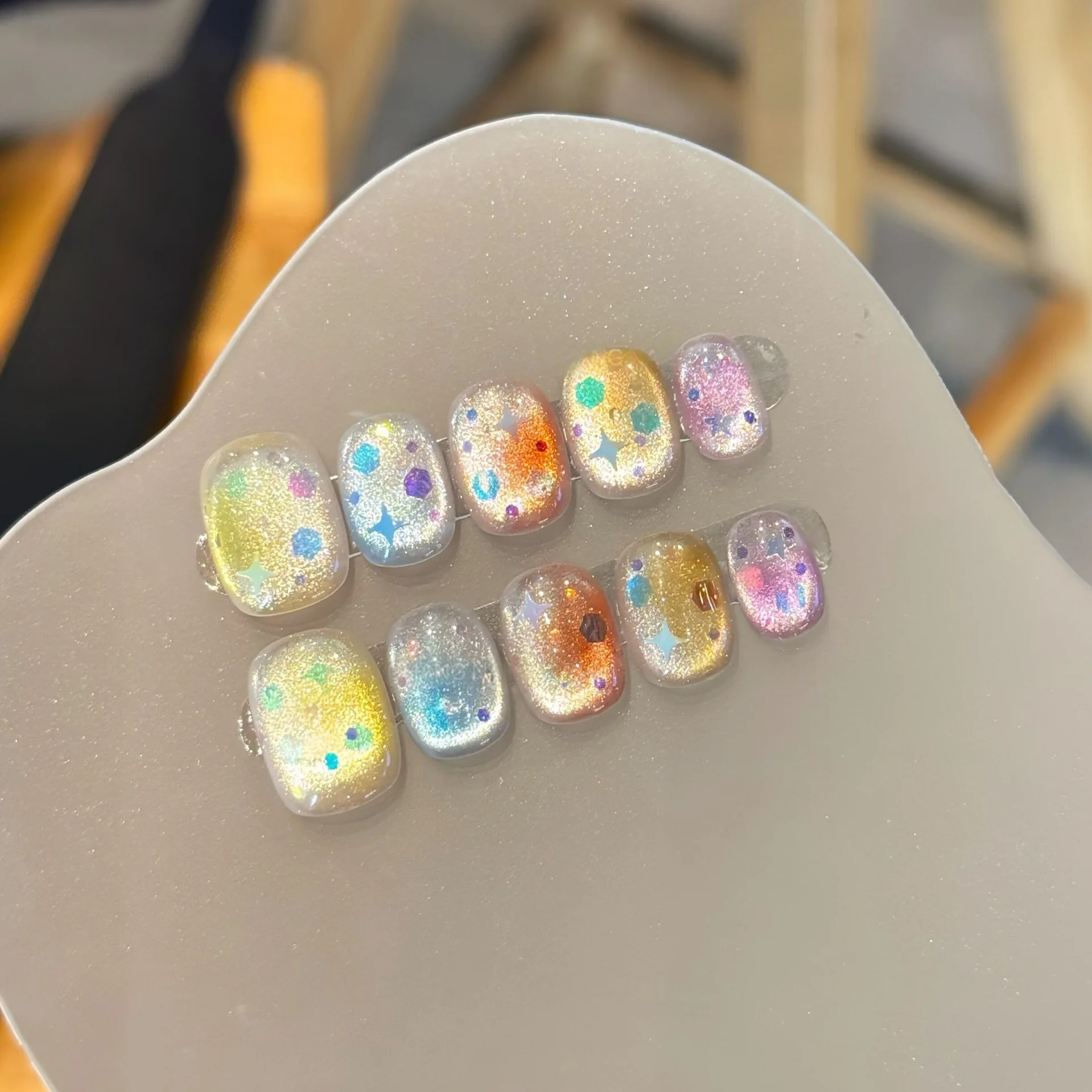 

10Pcs/Pack Ins Cute Colorful Handmade Cat Eye Short Wearable Fake Nail Temperament Diy Nail Art Press On Nail for Summer