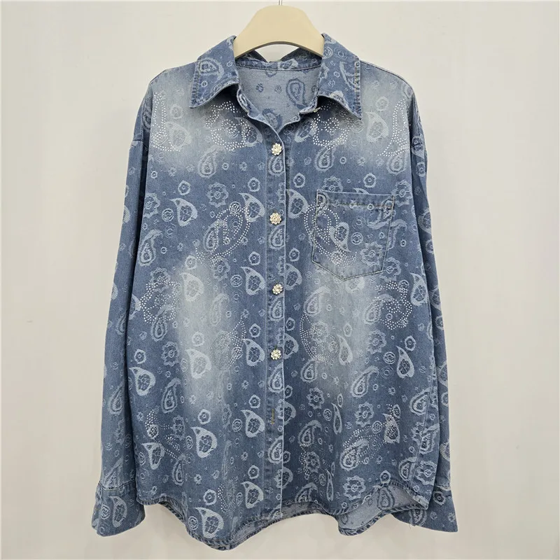 

SuperAen Весна-Лето 2026: Новая модная повседневная свободная джинсовая рубашка с длинным рукавом, жаккардовым узором и бисером в европейском и американском стиле