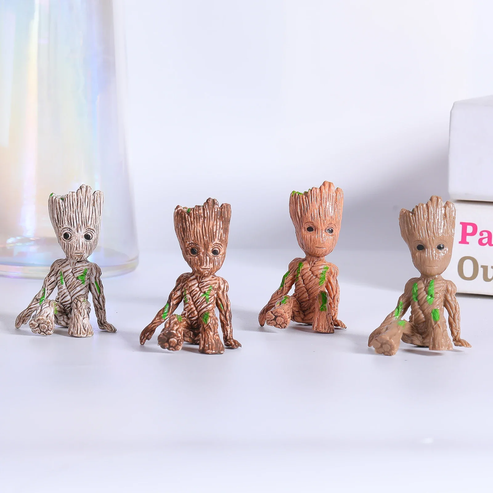 Groot adornos de decoración de escritorio para hombre y árbol, modelo en miniatura, juguete bonito, accesorios para el hogar, regalos artesanales, regalos de vacaciones
