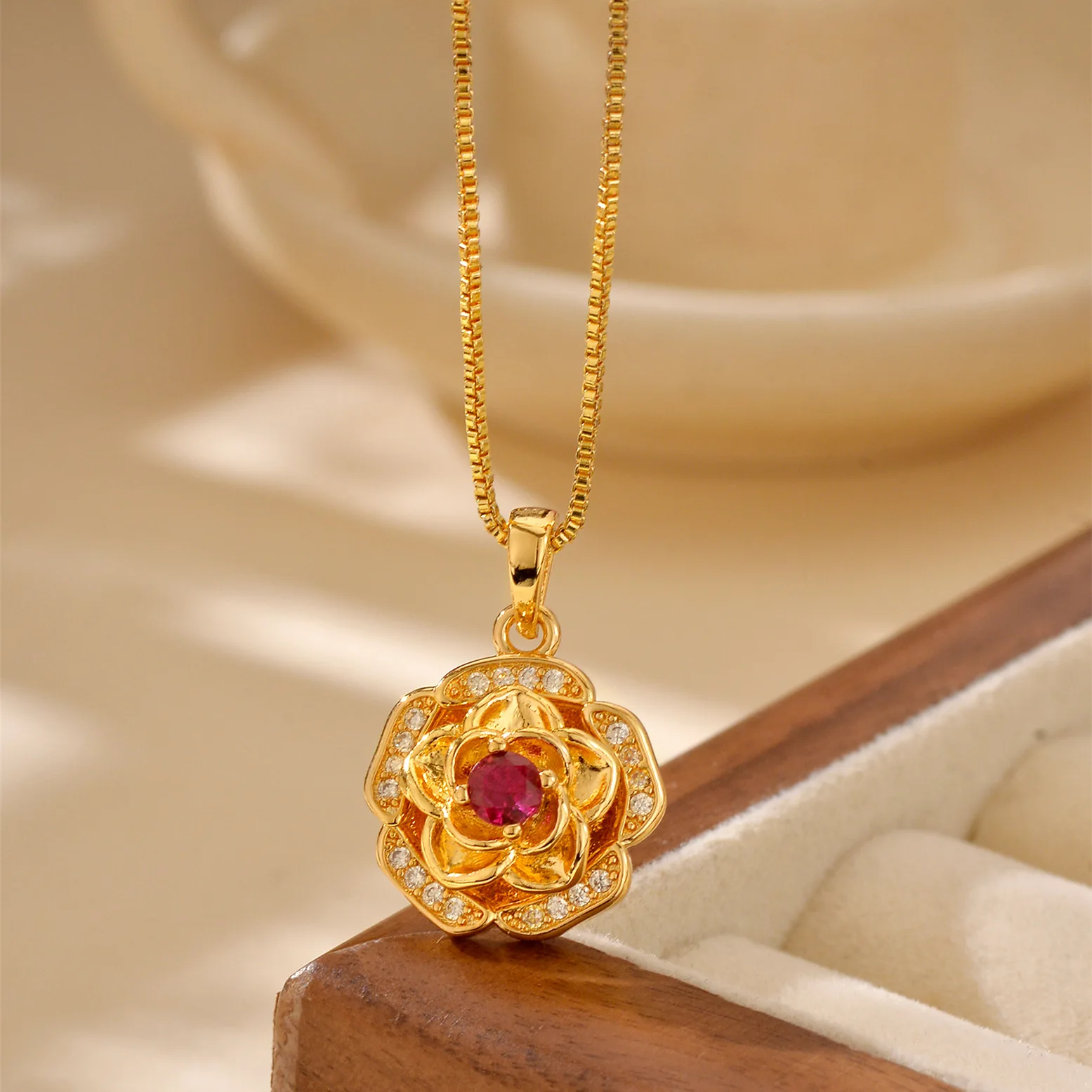 

Luxury 24K 9999 Pure Gold real gold Women's Flower Pendant Necklace Rotatable Rose Pendant