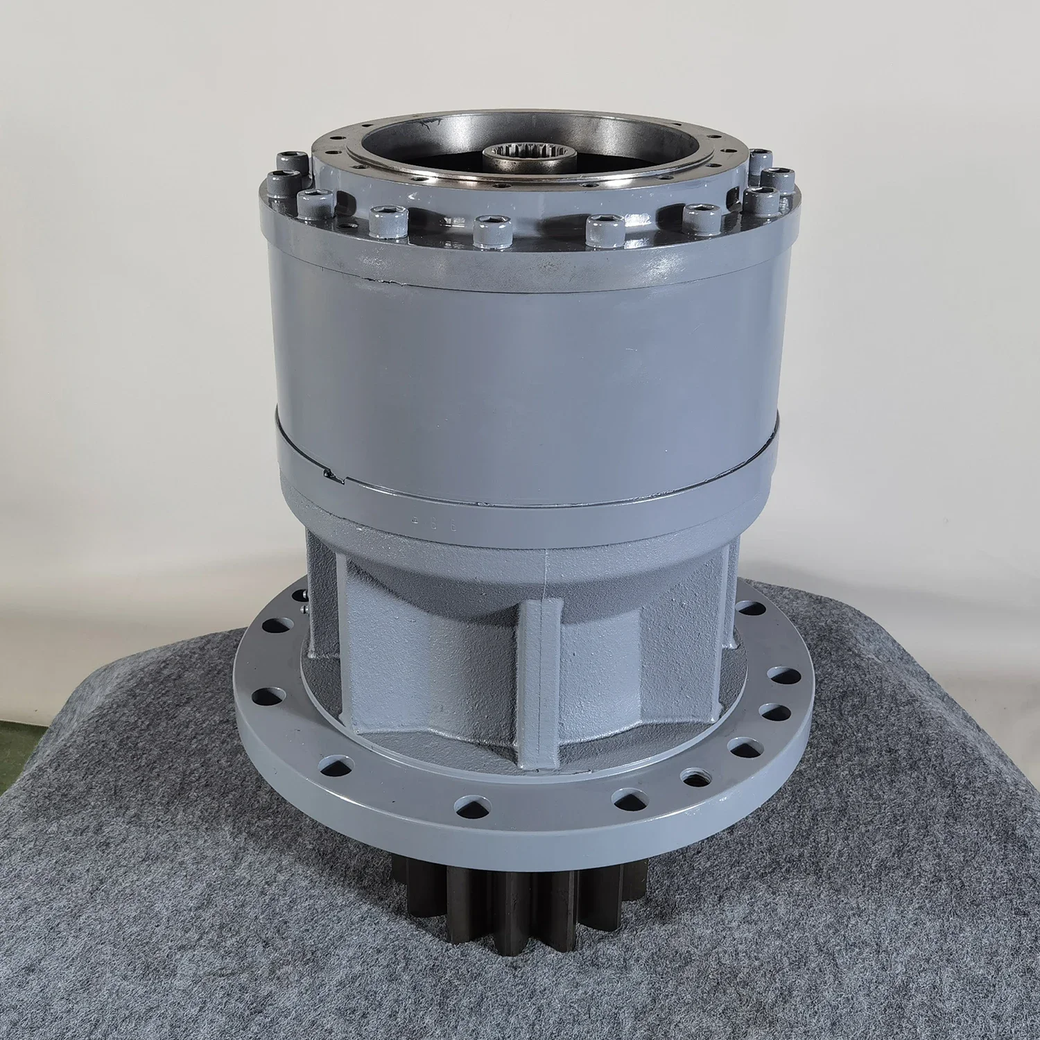 130426-00015 Swing Reducer for Doo/san  Excavator Parts  SL420LC-V Swing Gearbox