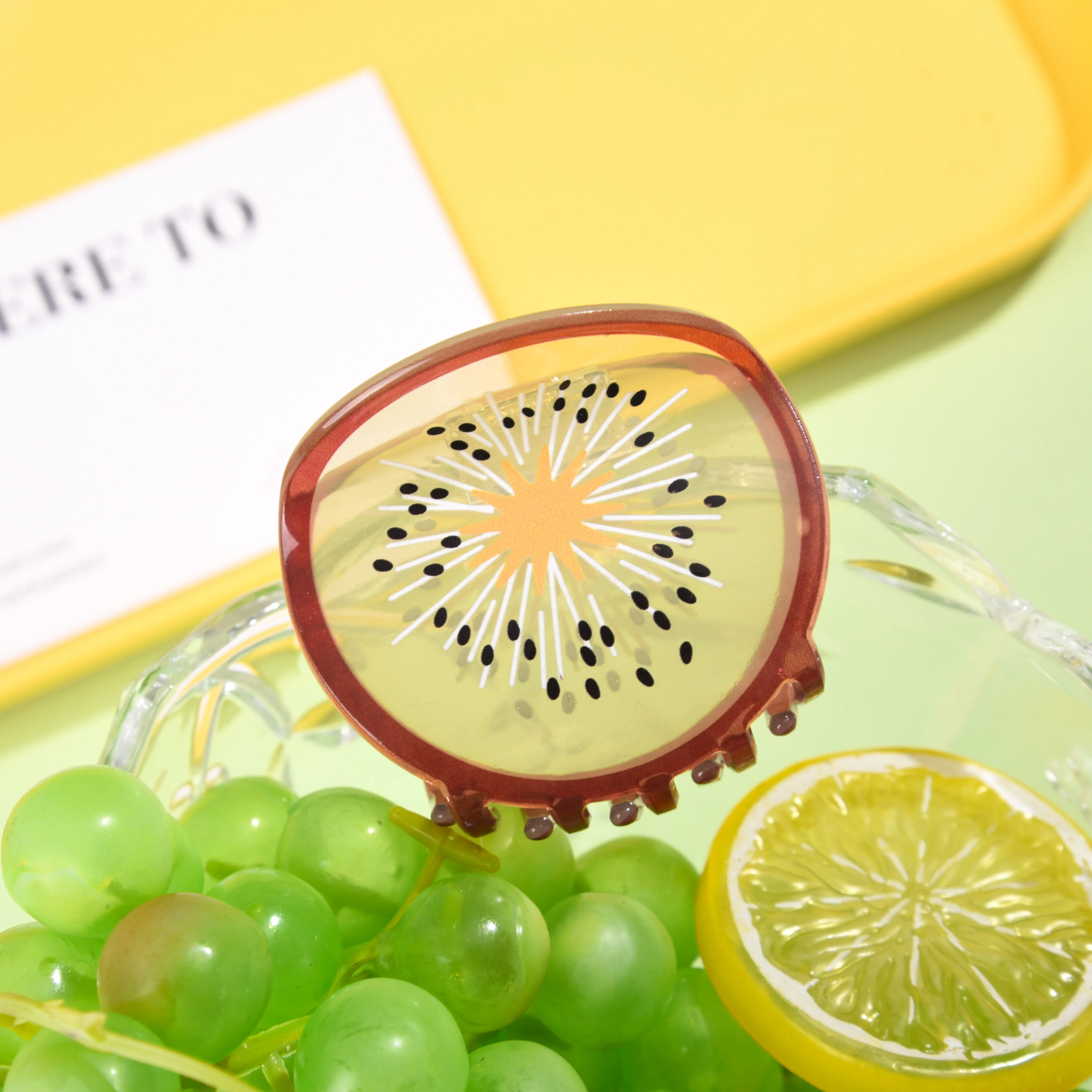 

DuoShang 6.3CM Fruit Series Kiwifruit Hair Claw Acetate Claw Clips Summer Trendy Hair Clips INS Hair Accessories for Women Girls