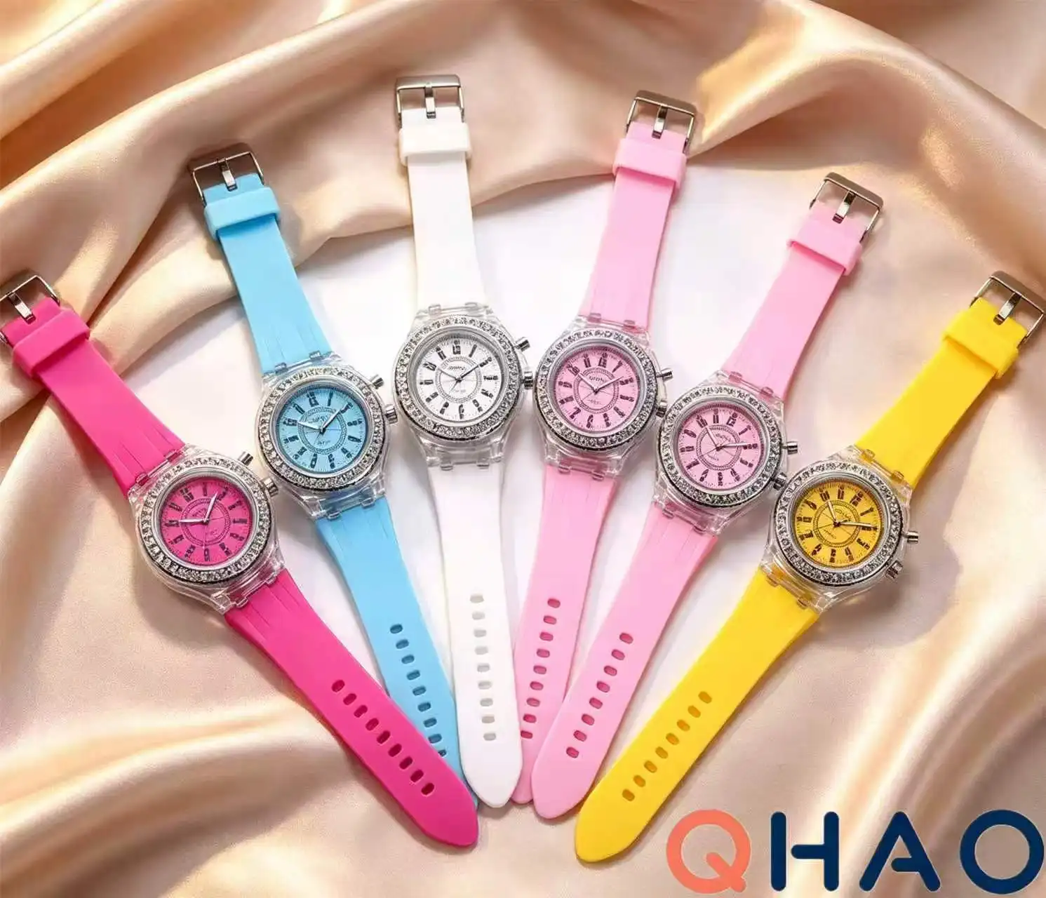 LED Light Flash Luminous Watches Women Men Boys Girls Silicone Wrist Watch Fashion Rhinestone Clock Kids Children Relogio Saati