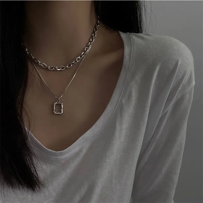 

2023 Fashion Hollow Rectangular Double Layer Pendant Necklace For Women Trend Ladies Geometric Clavicle Chain Jewelry Wholesale