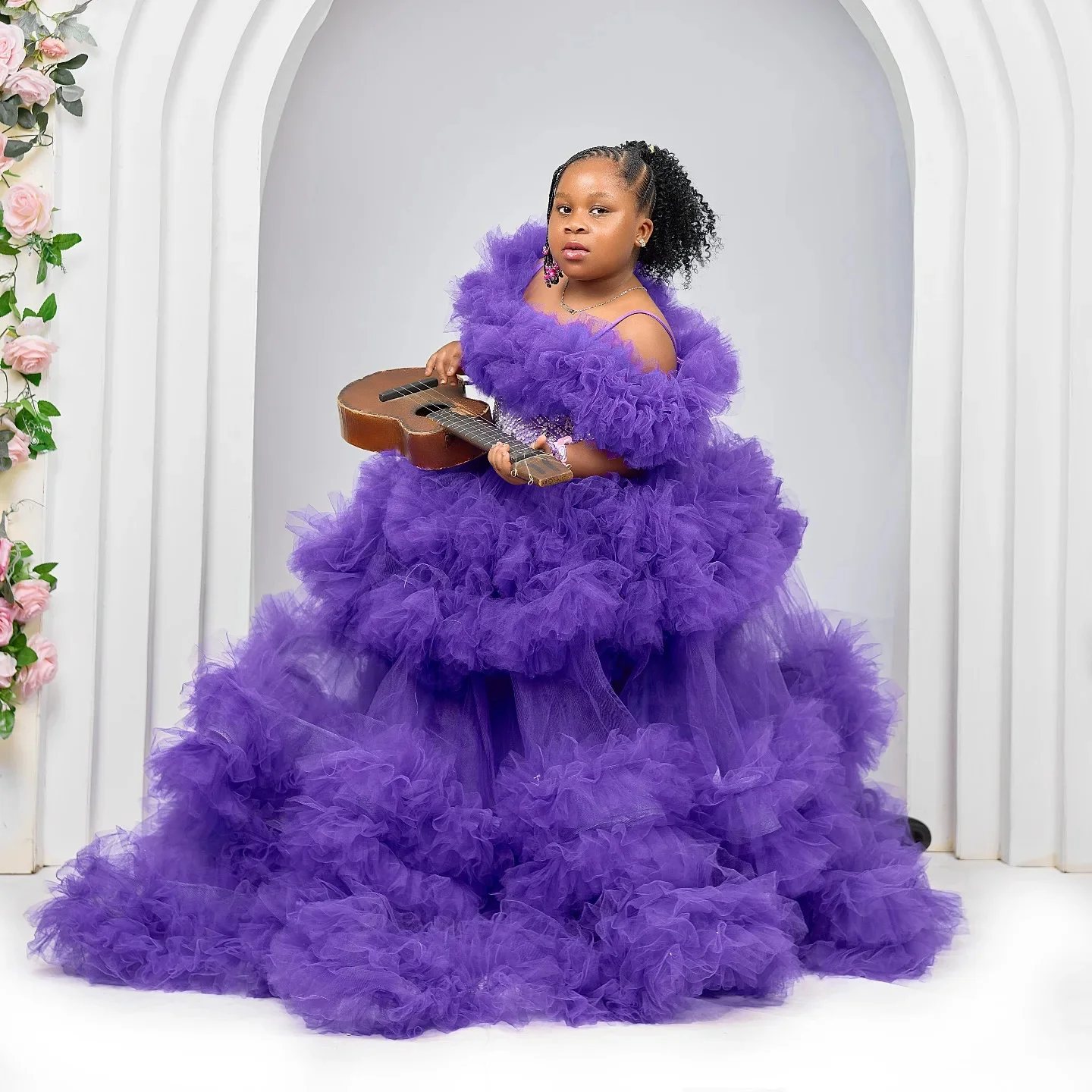Customized Purple Flower Girl Dresses For Wedding Tiered Crystal Gorgeous Children Prom Evening Party Performance Banquet Gown