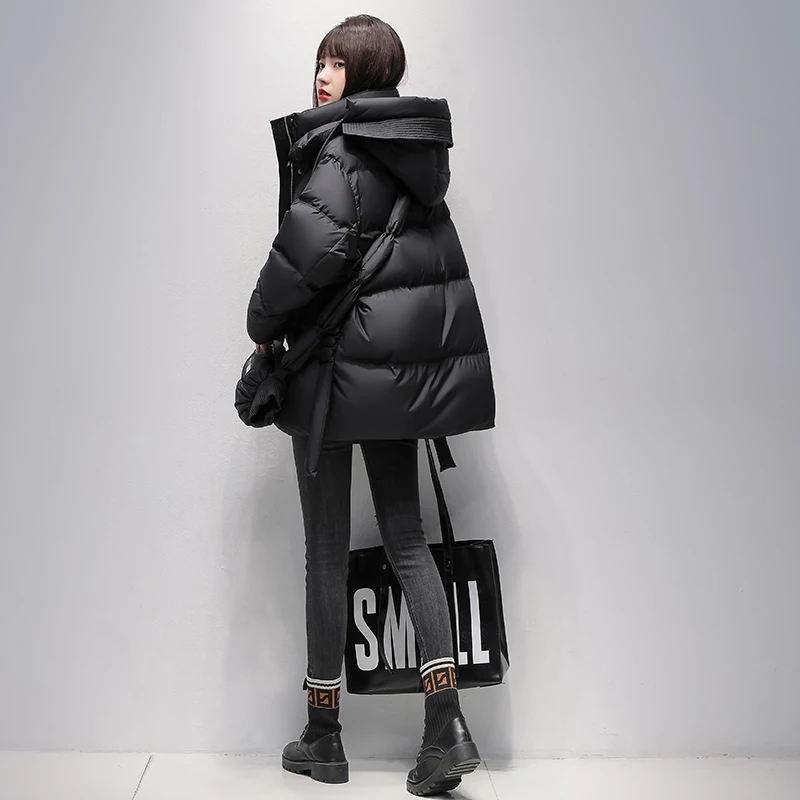 

White Short Down Jacket Women's Fashion 2023 Winter New Loose 90%White duck down Hooded Coat Black Casual Female Puffer Parkas