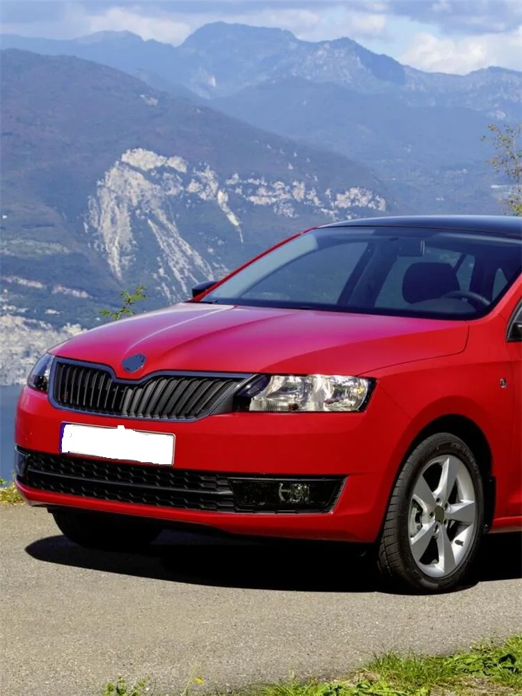 Światła samochodowe do Skoda Rapid 2013 2014 2015 2016 2017, stylizacja samochodu, przednie światła przeciwmgielne LED, osłona grilla i zestaw wiązki przewodów. — zdjęcie 2