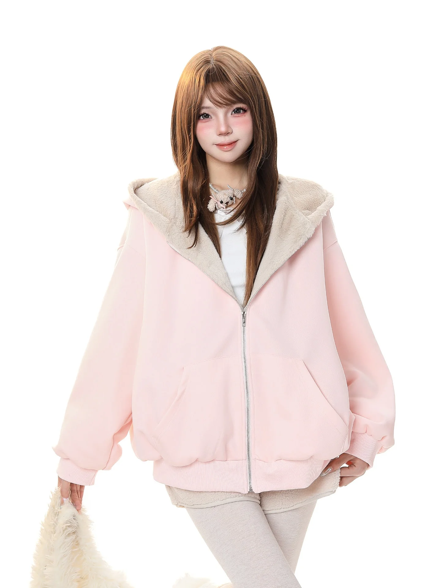 

Новая женская зимняя утепленная хлопковая куртка с капюшоном, свободного кроя, на молнии, теплая и комфортная