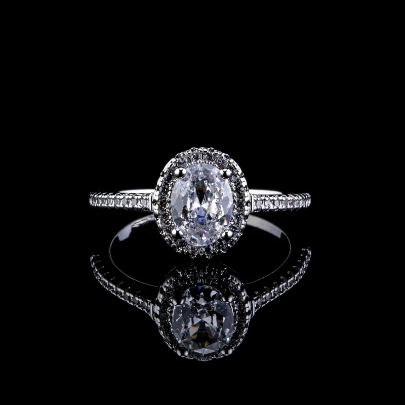 Oval ring with stunning sparkling zircon four prong setting classic wedding anniversary gift for wife and girlfriend