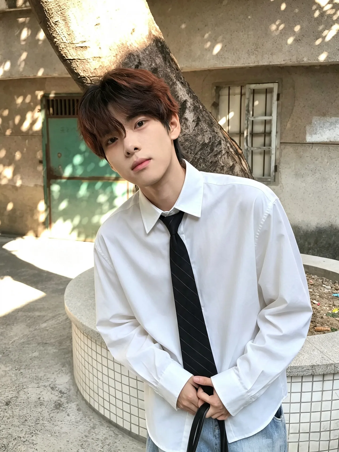 Anti-Wrinkle Long Sleeve Business Style Shirt for Boys Casual Loose Fit Youthful Popular White Shirt Inner Wear Outerwear