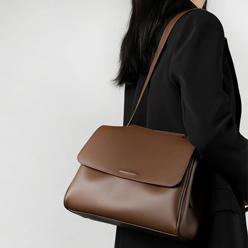 sac-a-main-elegant-pour-femme-ideal-pour-le-travail-quotidien-et-les-trajets-sac-a-bandouliere-minimaliste-en-cuir-veritable-lisse-sac-messager-a-rabat